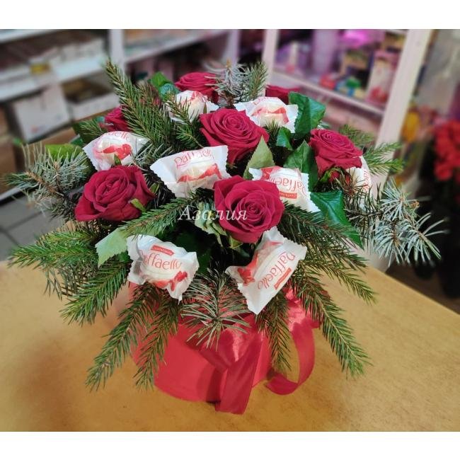 Нюша с конфетами