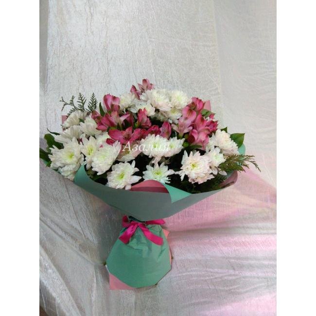 Букет &laquo;Хризантемы и альстомерии&raquo;