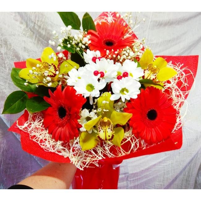Сборный букет &laquo;Яркий&raquo;