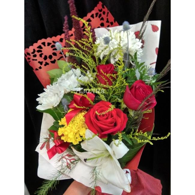 Сборный букет &laquo;Три желания&raquo;