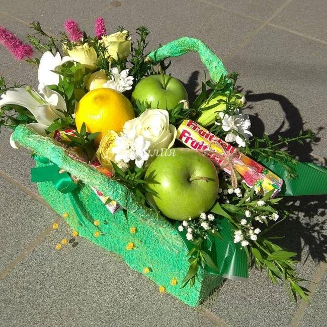 Сумочка цветы, фрукты и фрутелла