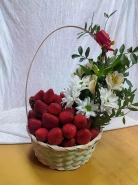 Корзиночка &laquo;Клубничное настроение&raquo; 1