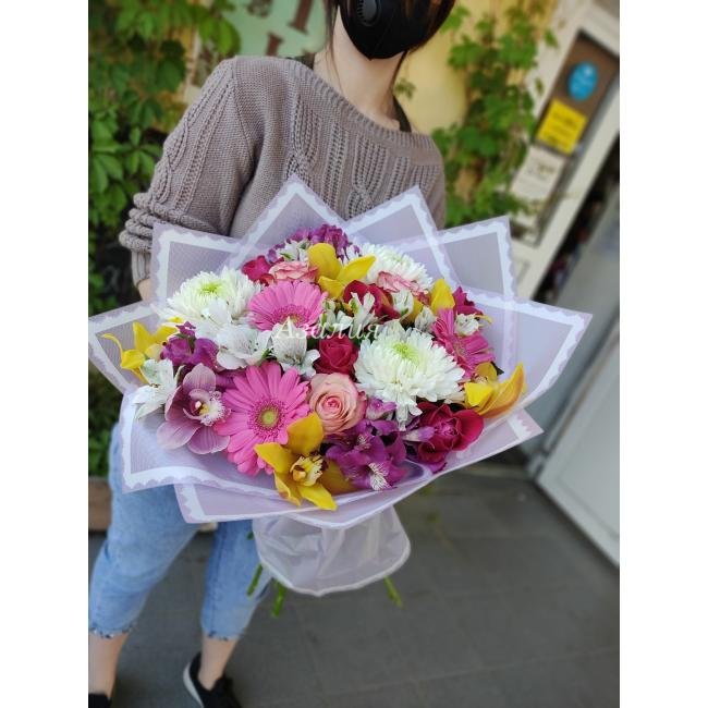 Сборный букет &laquo;Кварталлум&raquo;