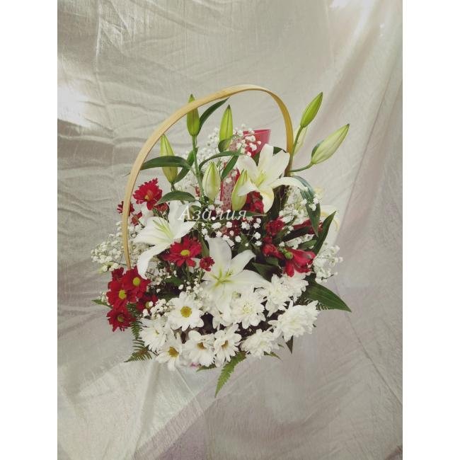 Композиция в корзине &laquo;И это всё для вас&raquo;